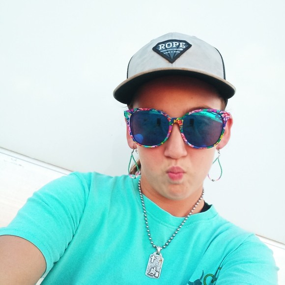 Meet your Posher, Brydee - Picture 1 of 1